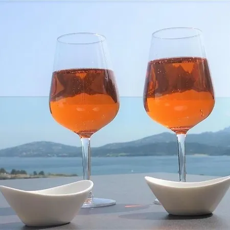 Atemberaubendes Familien-penthouse Mit Meerblick By Interhome