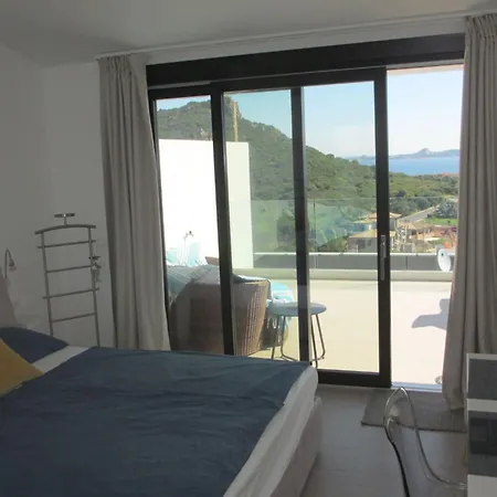 Atemberaubendes Familien-penthouse Mit Meerblick By Interhome Cannigione