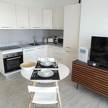Atemberaubendes Familien-penthouse Mit Meerblick By Interhome *