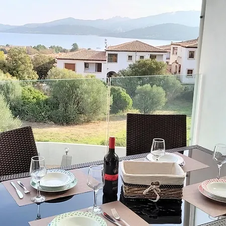 Atemberaubendes Familien-penthouse Mit Meerblick By Interhome * Cannigione